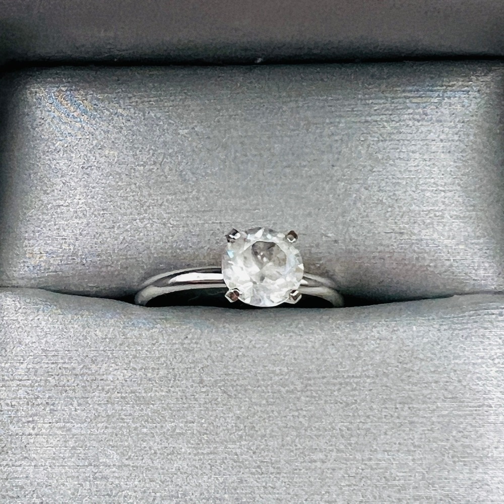 Clear Stone Round Solitaire Ring Silver Stone Engagement Size 8 Classic Elegance